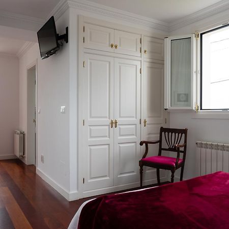 La Casa De Las Camelias Бусто Экстерьер фото