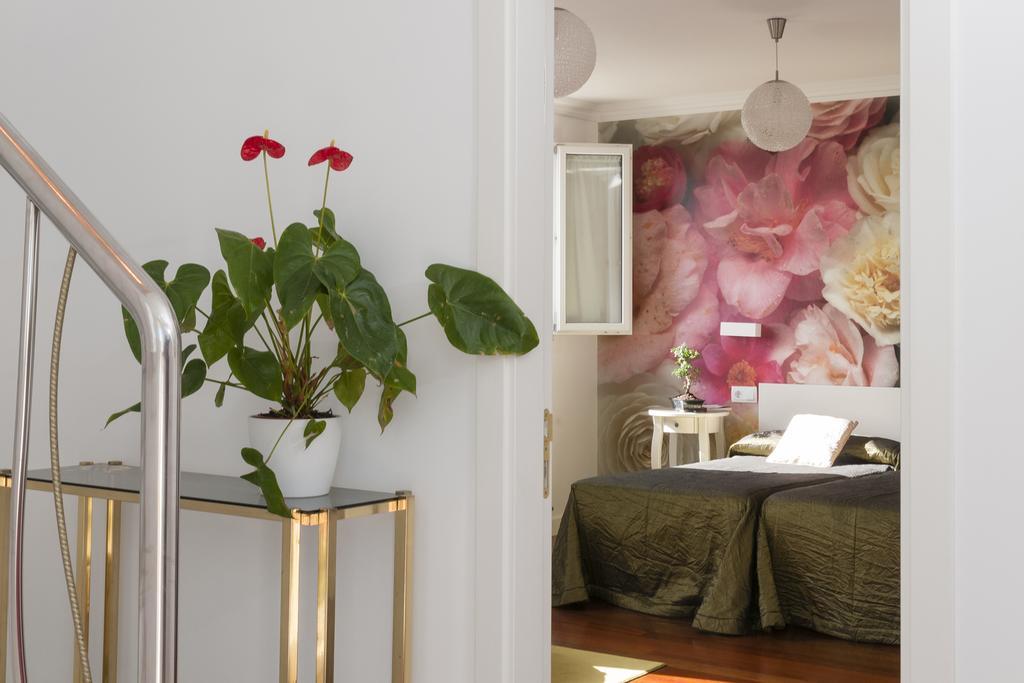 La Casa De Las Camelias Бусто Экстерьер фото