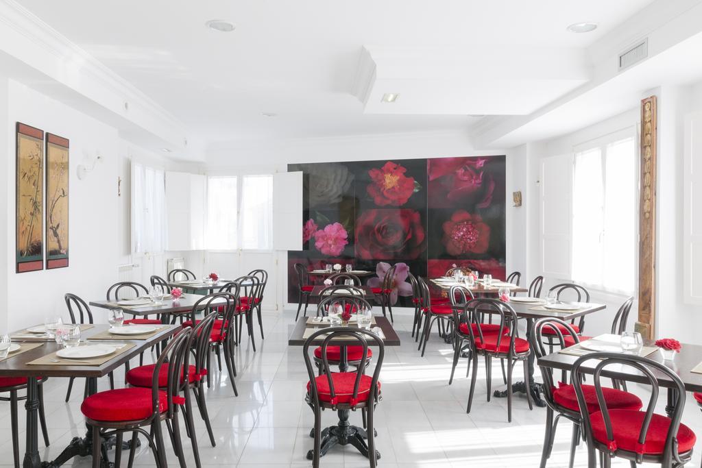 La Casa De Las Camelias Бусто Экстерьер фото
