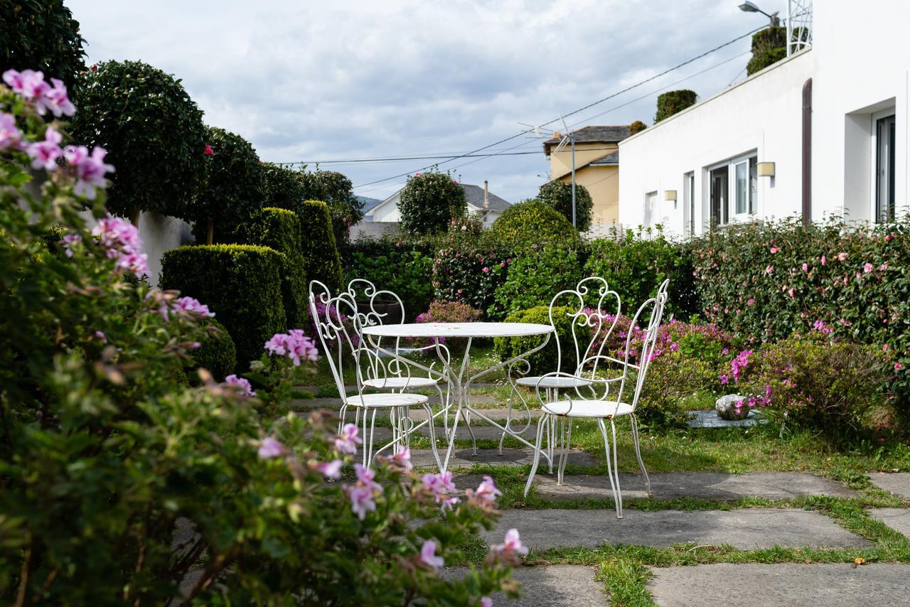 La Casa De Las Camelias Бусто Экстерьер фото