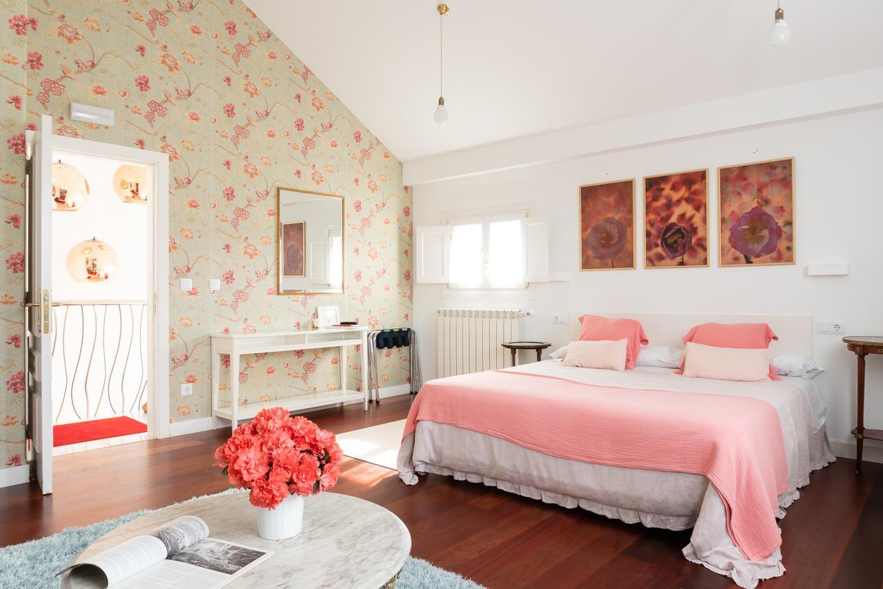 La Casa De Las Camelias Бусто Экстерьер фото